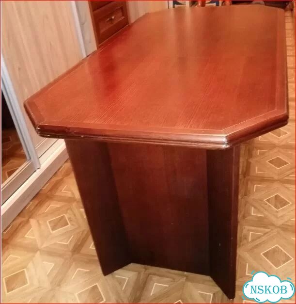Деревянный журнальный столик фото 5