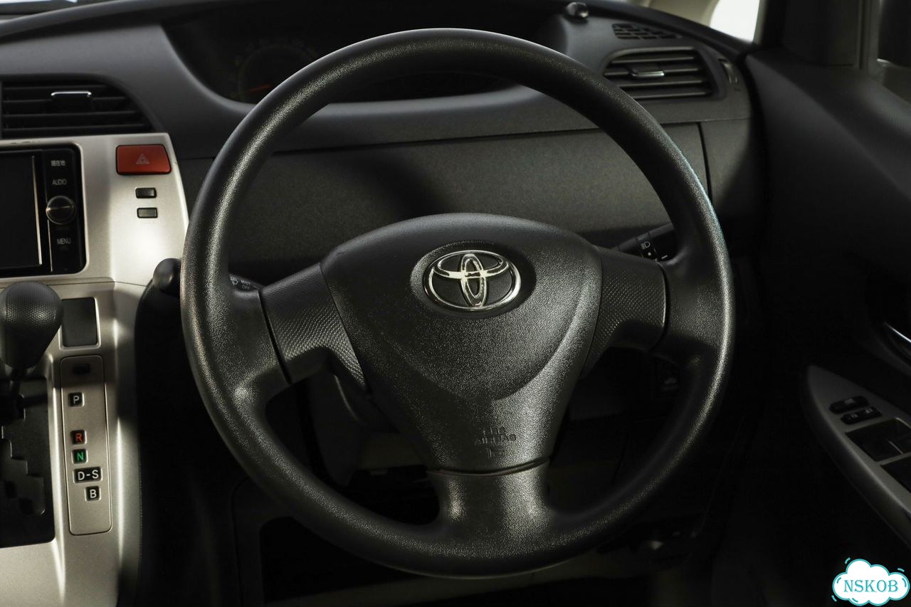 Toyota Ractis 1.5 CVT, 2010, 179 000 км фото 11