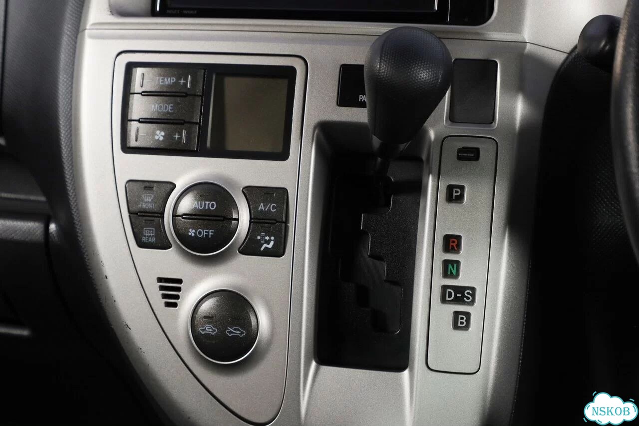 Toyota Ractis 1.5 CVT, 2010, 179 000 км фото 12
