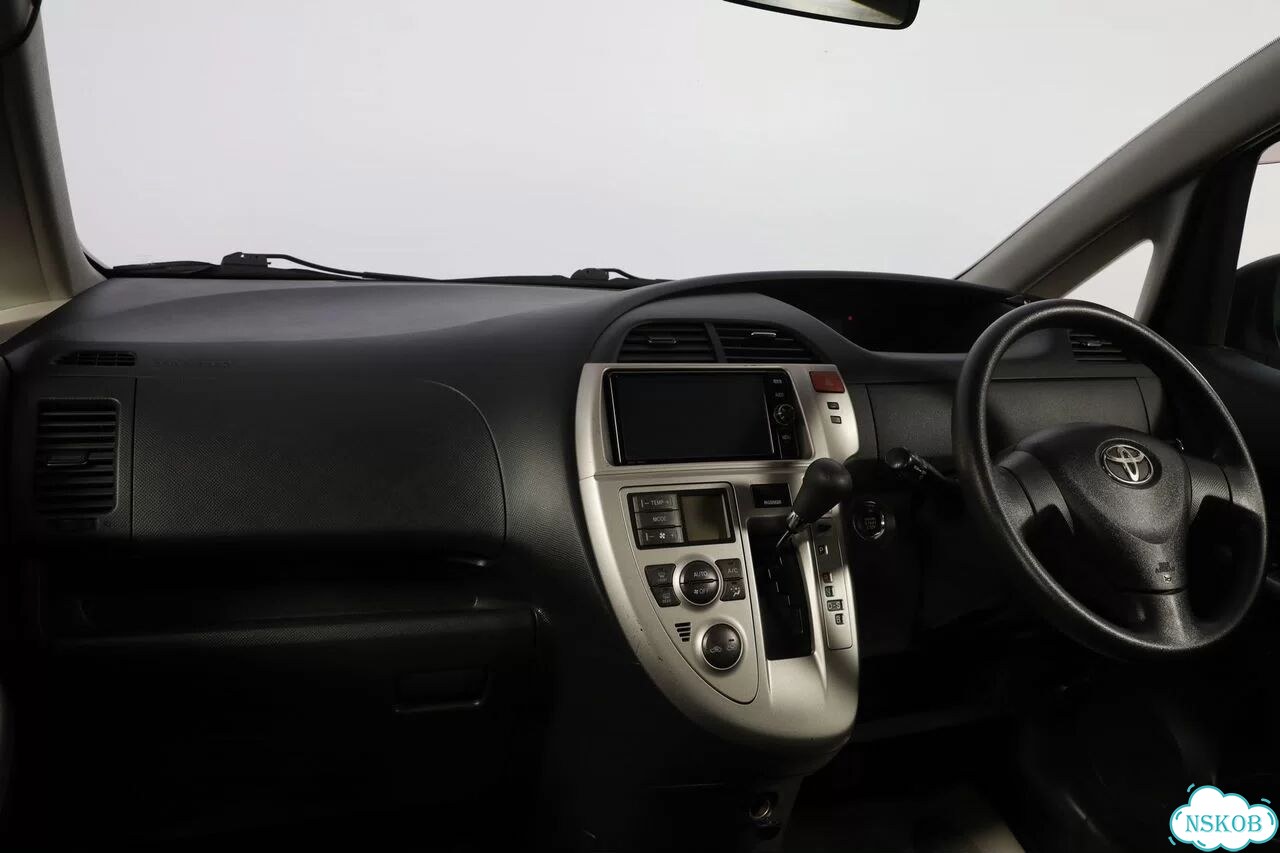Toyota Ractis 1.5 CVT, 2010, 179 000 км фото 7