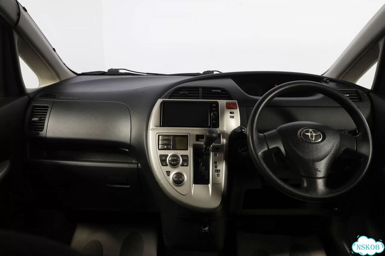 Toyota Ractis 1.5 CVT, 2010, 179 000 км фото 8