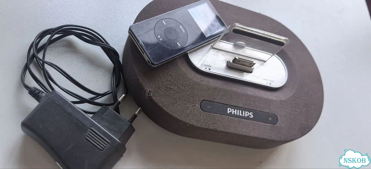 iPod A 1137(1 gb) + докстанция Philips с часами фото 9