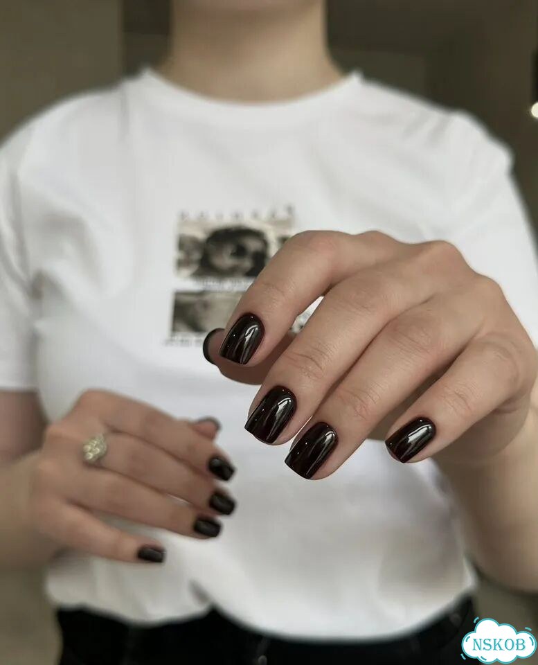 Модель на маникюр фото 3