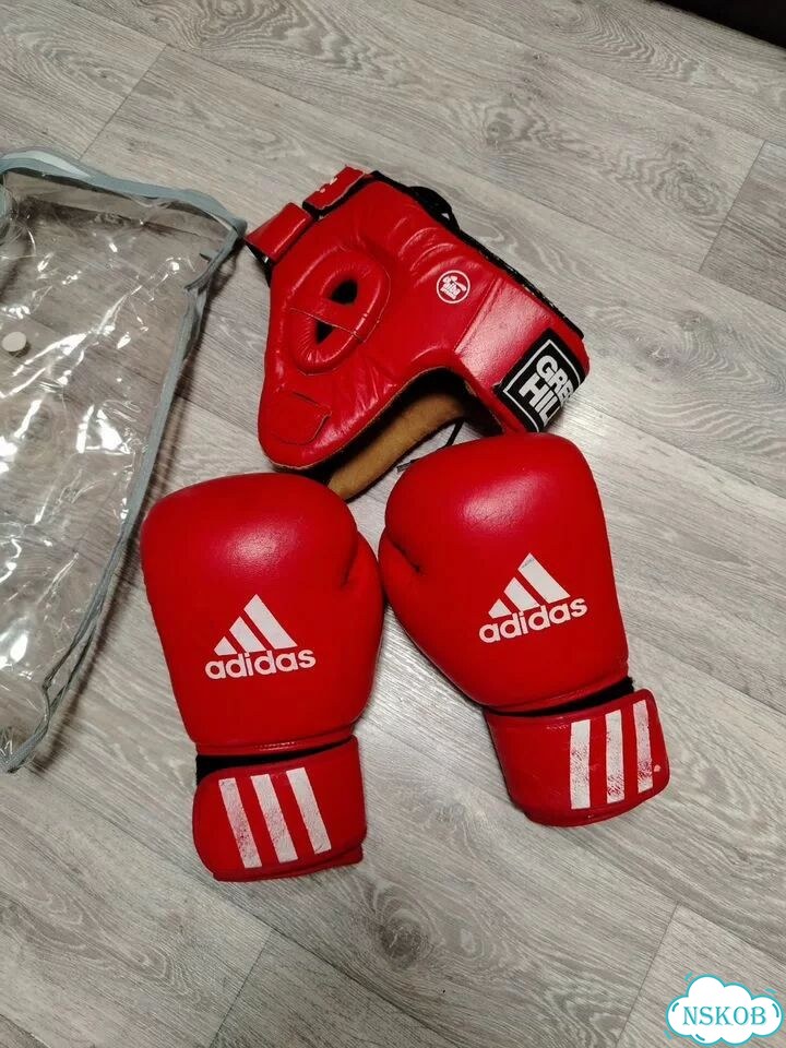 Боксерские перчатки 10 oz adidas и шлем гренхил фото 1