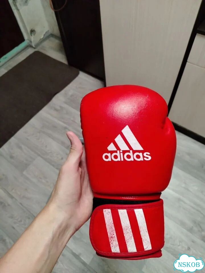 Боксерские перчатки 10 oz adidas и шлем гренхил фото 2