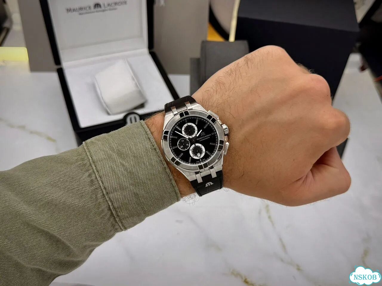 Часы Maurice Lacroix Aikon 44mm фото 4