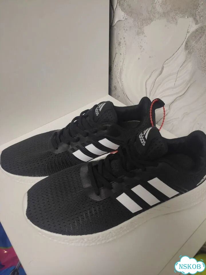 Кроссовки adidas фото 4