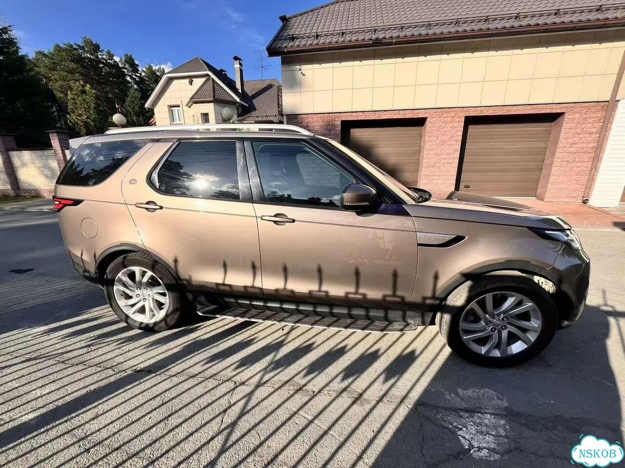 Land Rover Discovery 2.0 AT, 2017, 130 344 км фото 3