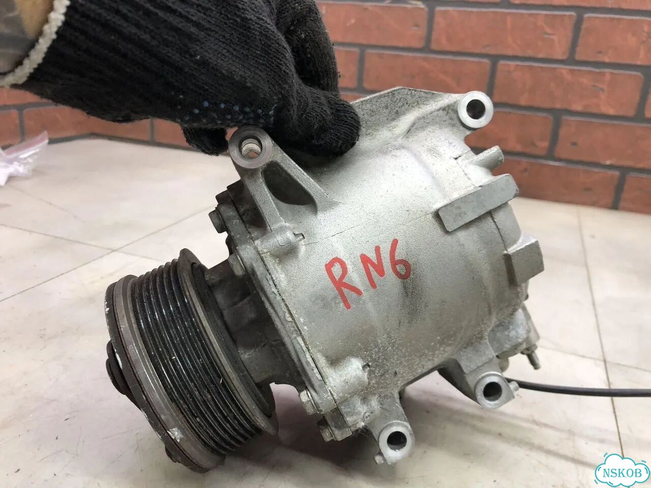 Компрессор кондиционера honda stream RN6 R18A фото 1