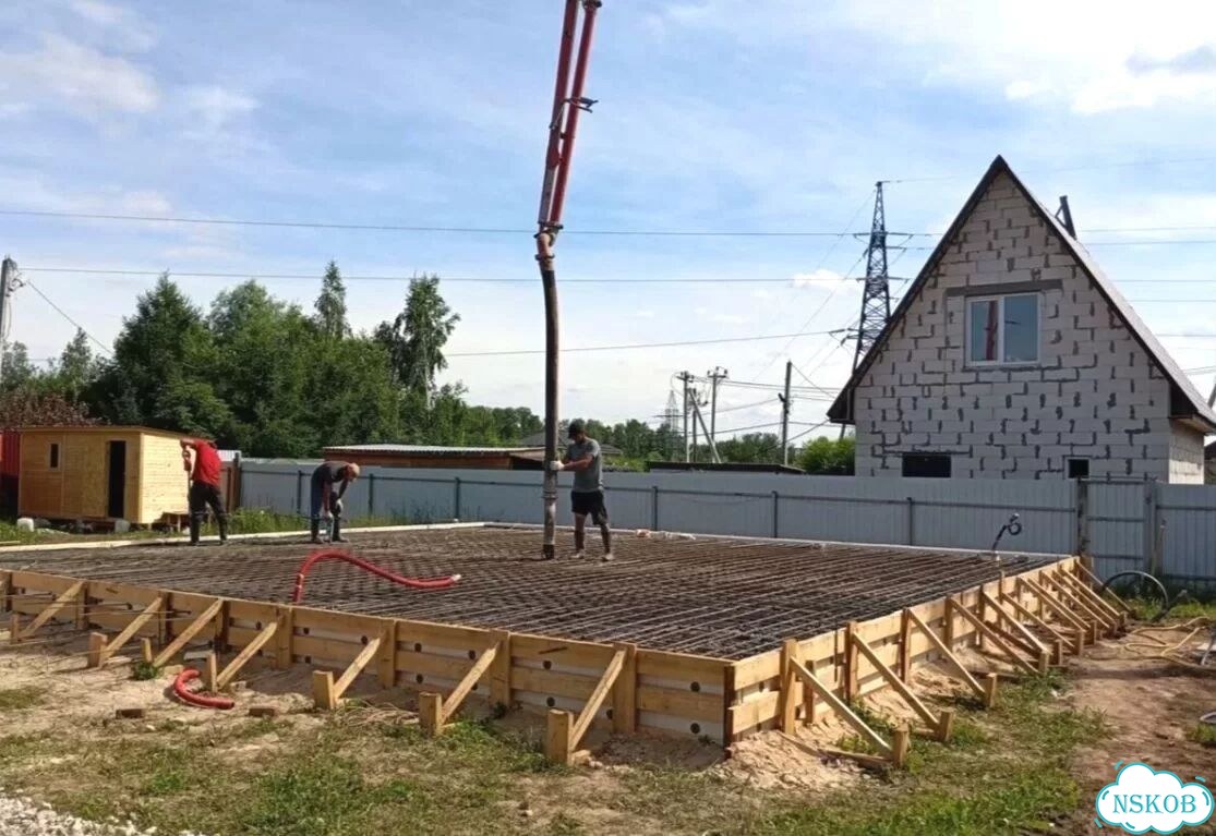 Бетонные работы Заливка площадки Отмостка Дорожки фото 1