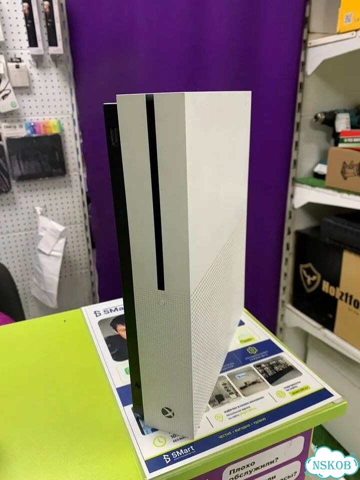 Xbox One S 1tb фото 1