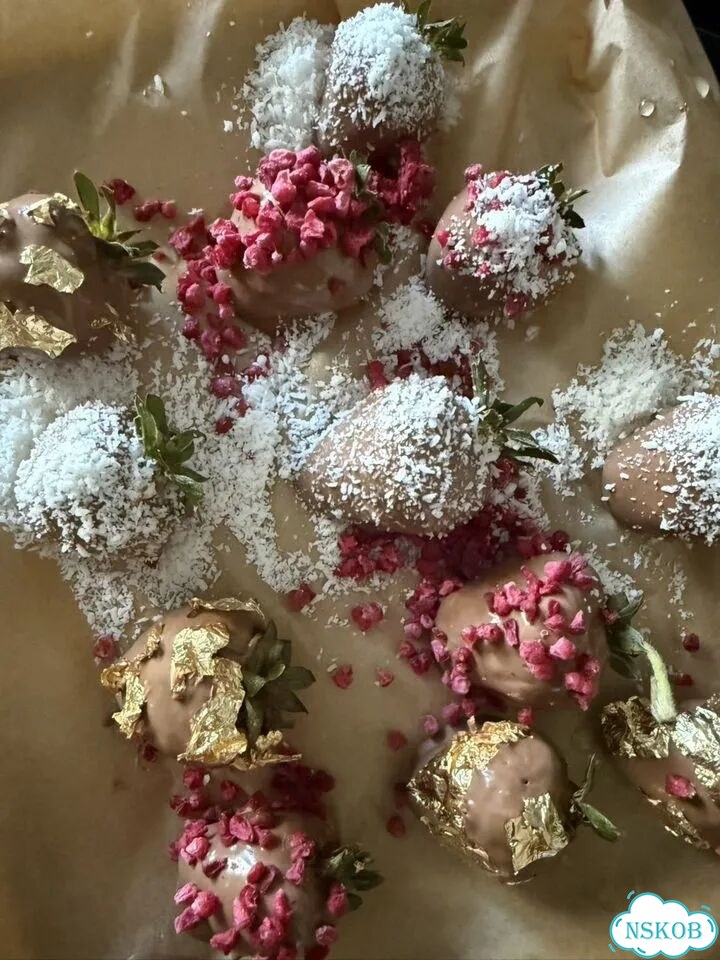 Клубника в шоколаде без сахара фото 1