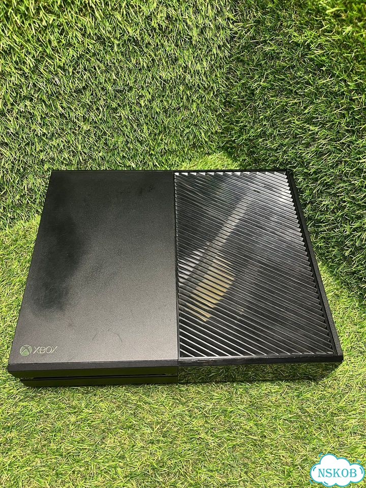 Xbox One модель 1540 (Е) фото 2