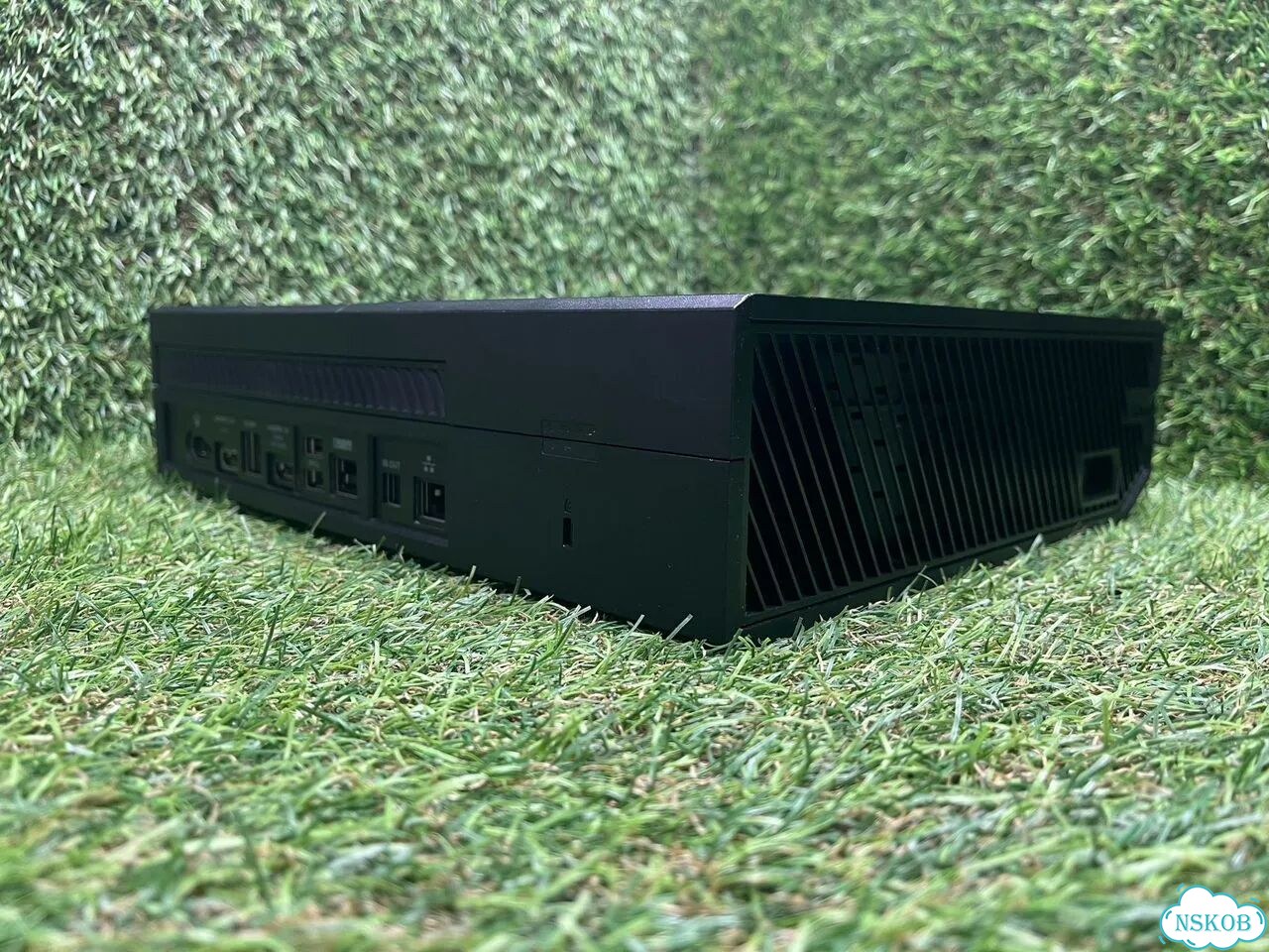 Xbox One модель 1540 (Е) фото 3