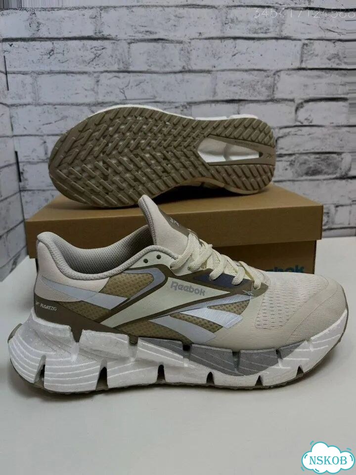 Кроссовки Reebok Floatride фото 4