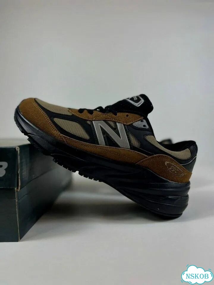 Кроссовки New Balance 990 фото 1