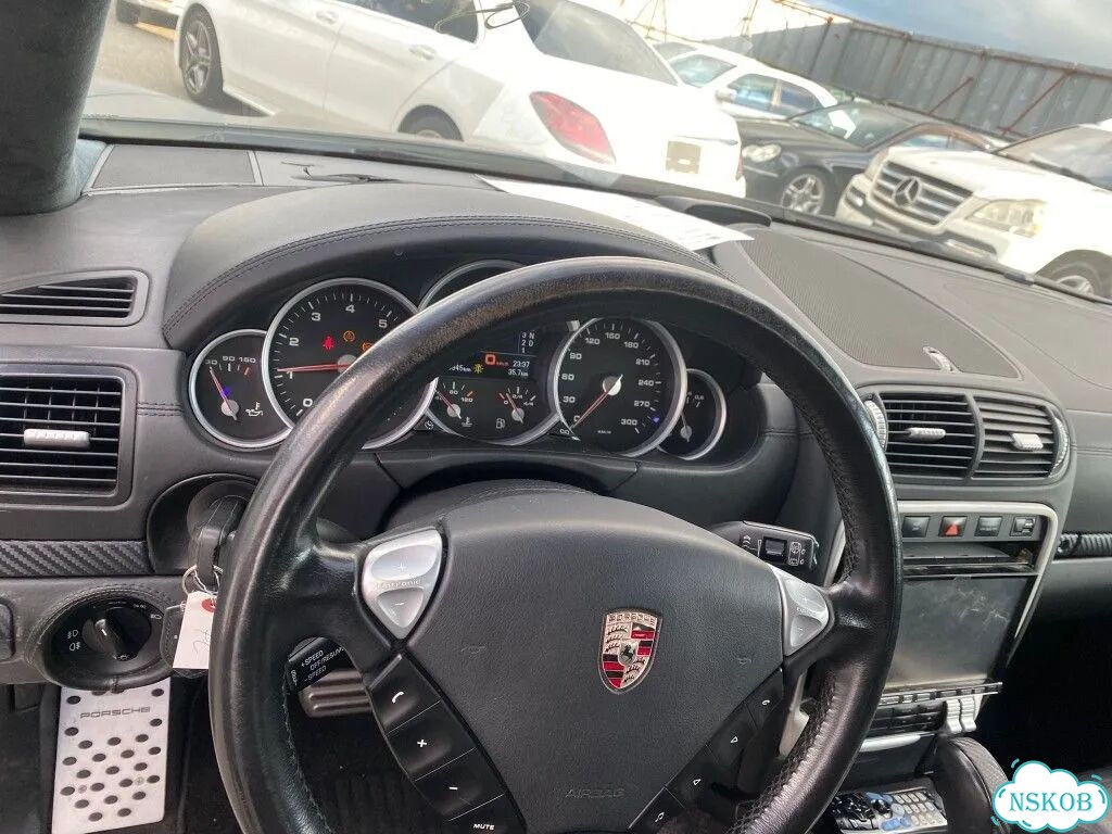 Патрубок интеркулера Porsche Cayenne 957 фото 8