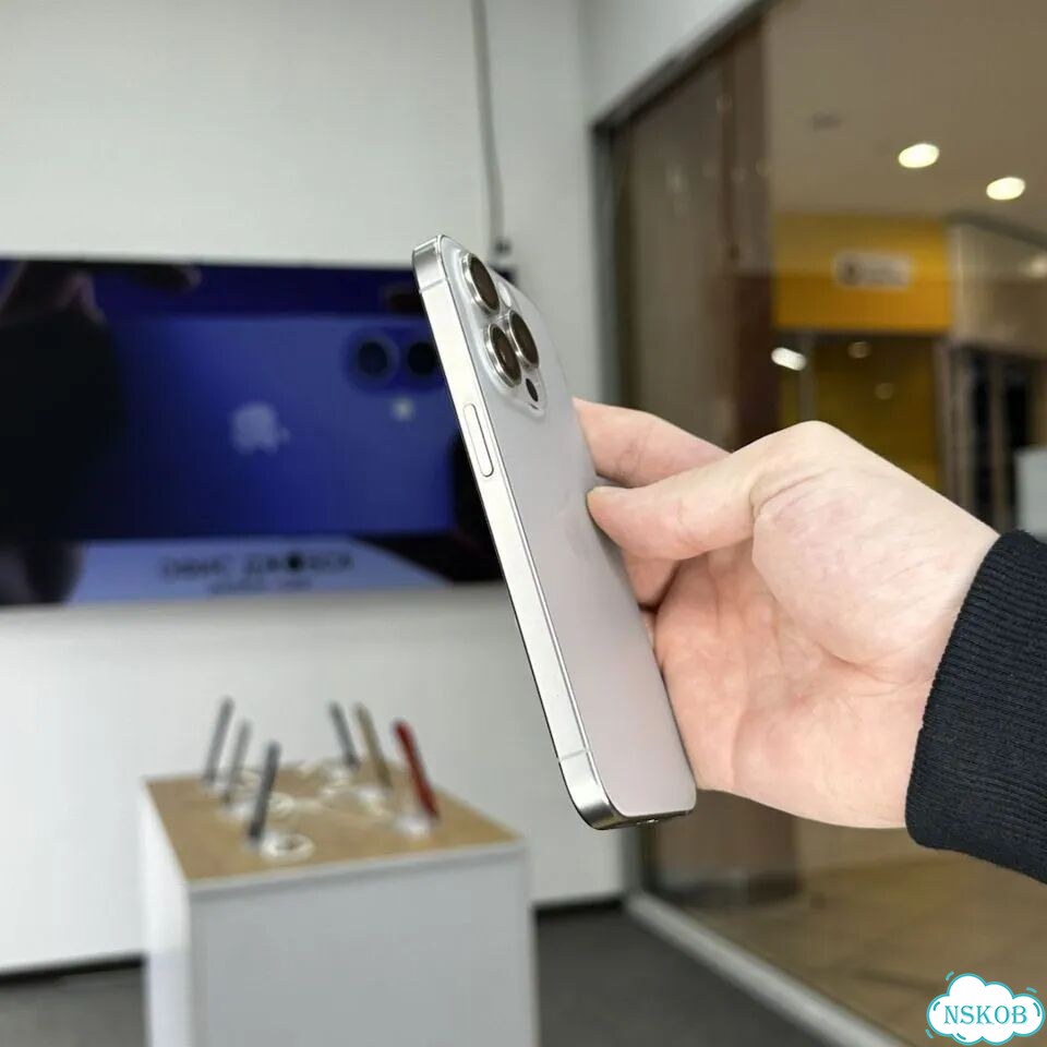 iPhone 15 Pro, 256 ГБ фото 4
