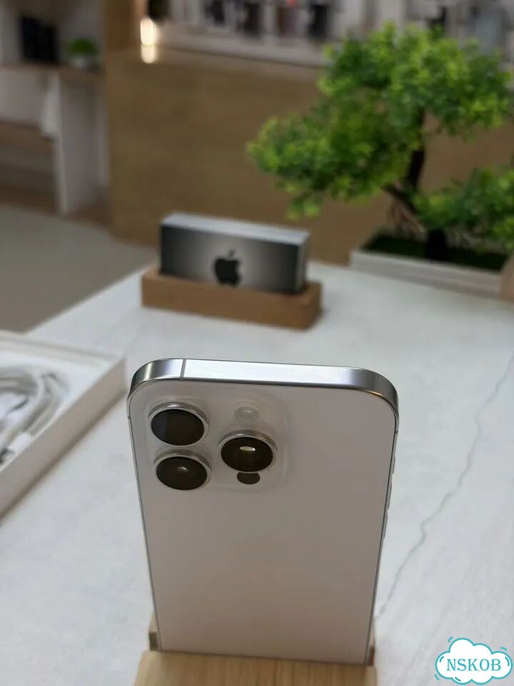 iPhone 16 Pro, 512 ГБ, SIM + eSIM фото 3