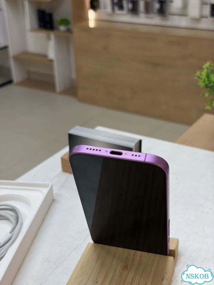 iPhone 16, 256 ГБ, SIM + eSIM фото 5