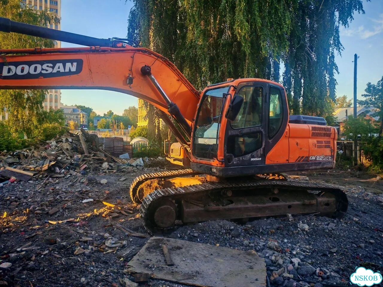Гусеничный экскаватор DOOSAN DX225NLCA, 2022 фото 1