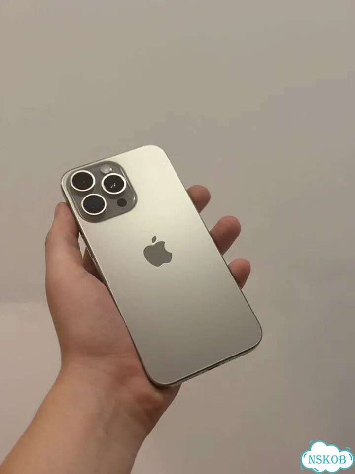 iPhone 15 Pro Max, 256 ГБ, SIM + eSIM фото 1