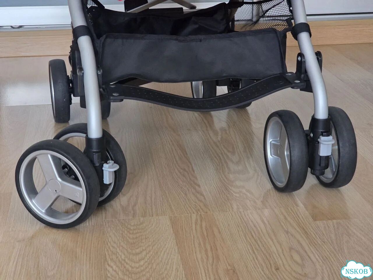 Прогулочная коляска bumbleride flite фото 6
