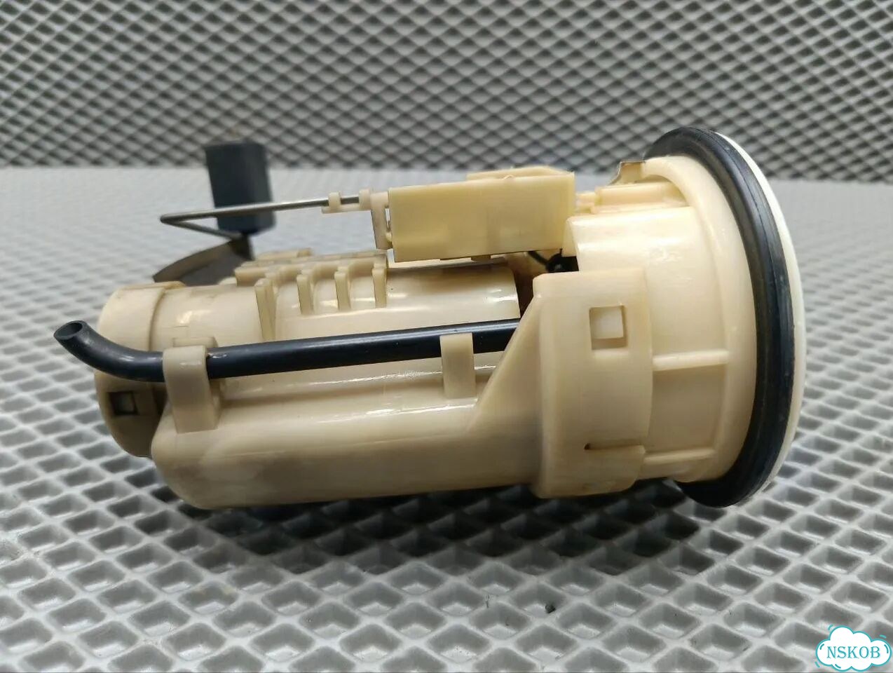 Насос топливный toyota vista ardeo SV50 3S-FSE фото 3