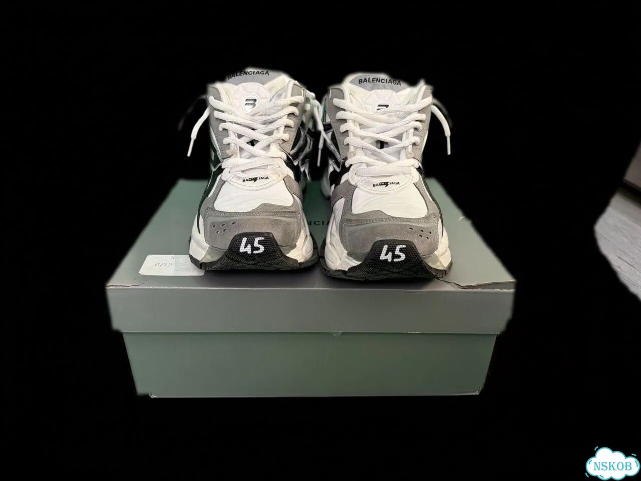 Balenciaga Runner фото 5