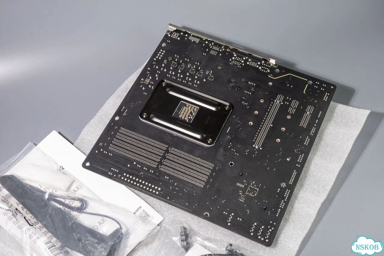Gigabyte B550M Aorus Elite AX (am4) фото 6