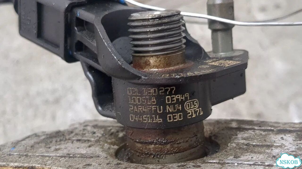 Форсунка топливная Volkswagen Passat 6 фото 3