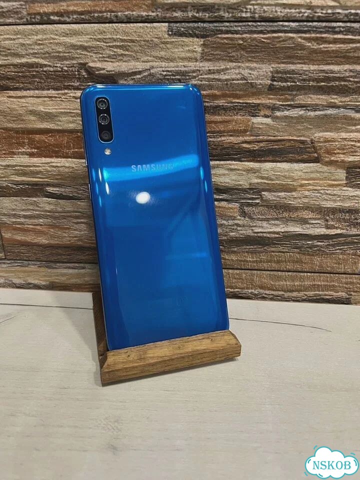 Samsung Galaxy A50, 4/64 ГБ фото 2