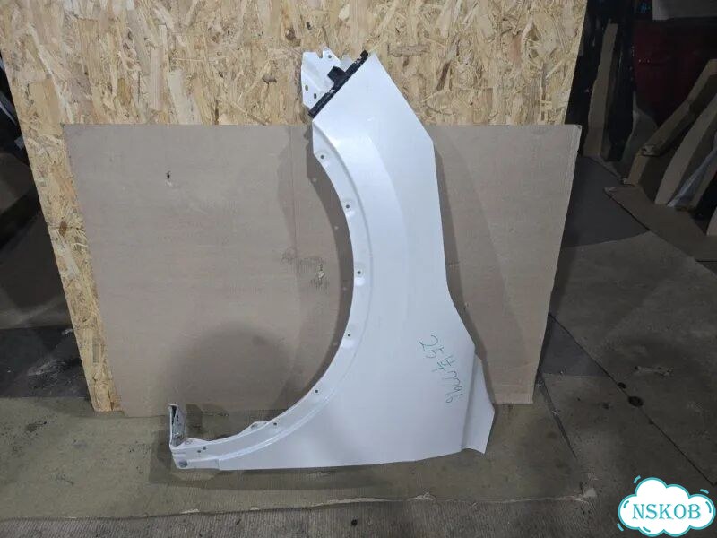 Крыло переднее на Nissan Qashqai J11 фото 2