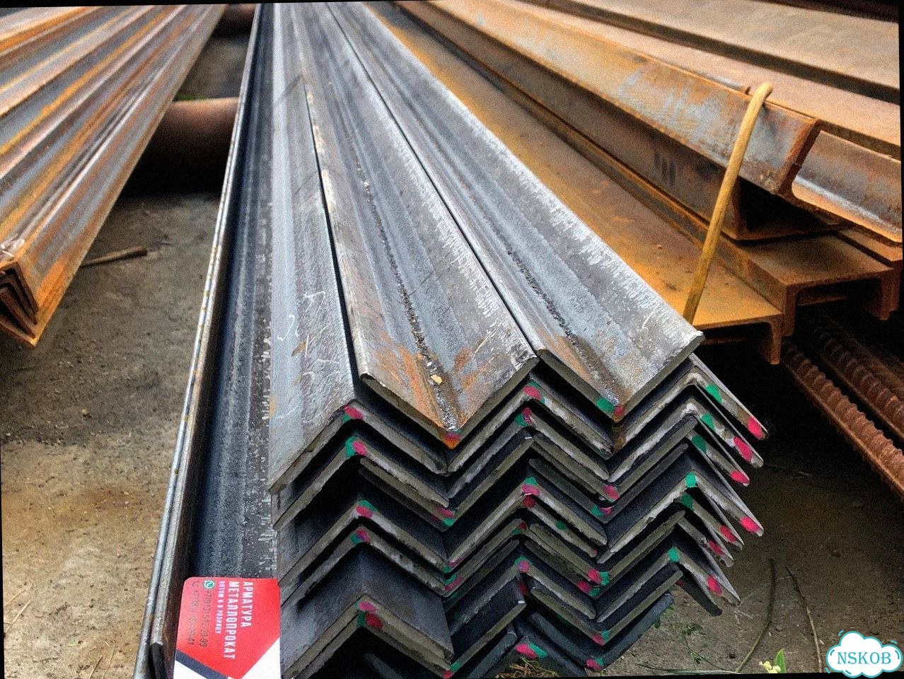 Уголок металлический 50*50 фото 1
