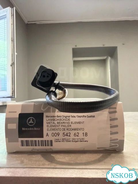 Датчик кислородный Mercedes-Benz A0095426218 фото 1