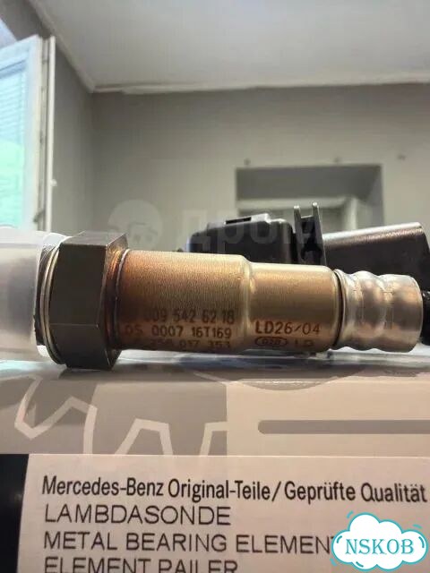 Датчик кислородный Mercedes-Benz A0095426218 фото 2