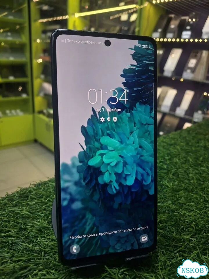 Samsung Galaxy S20 FE, 8/128 ГБ фото 2