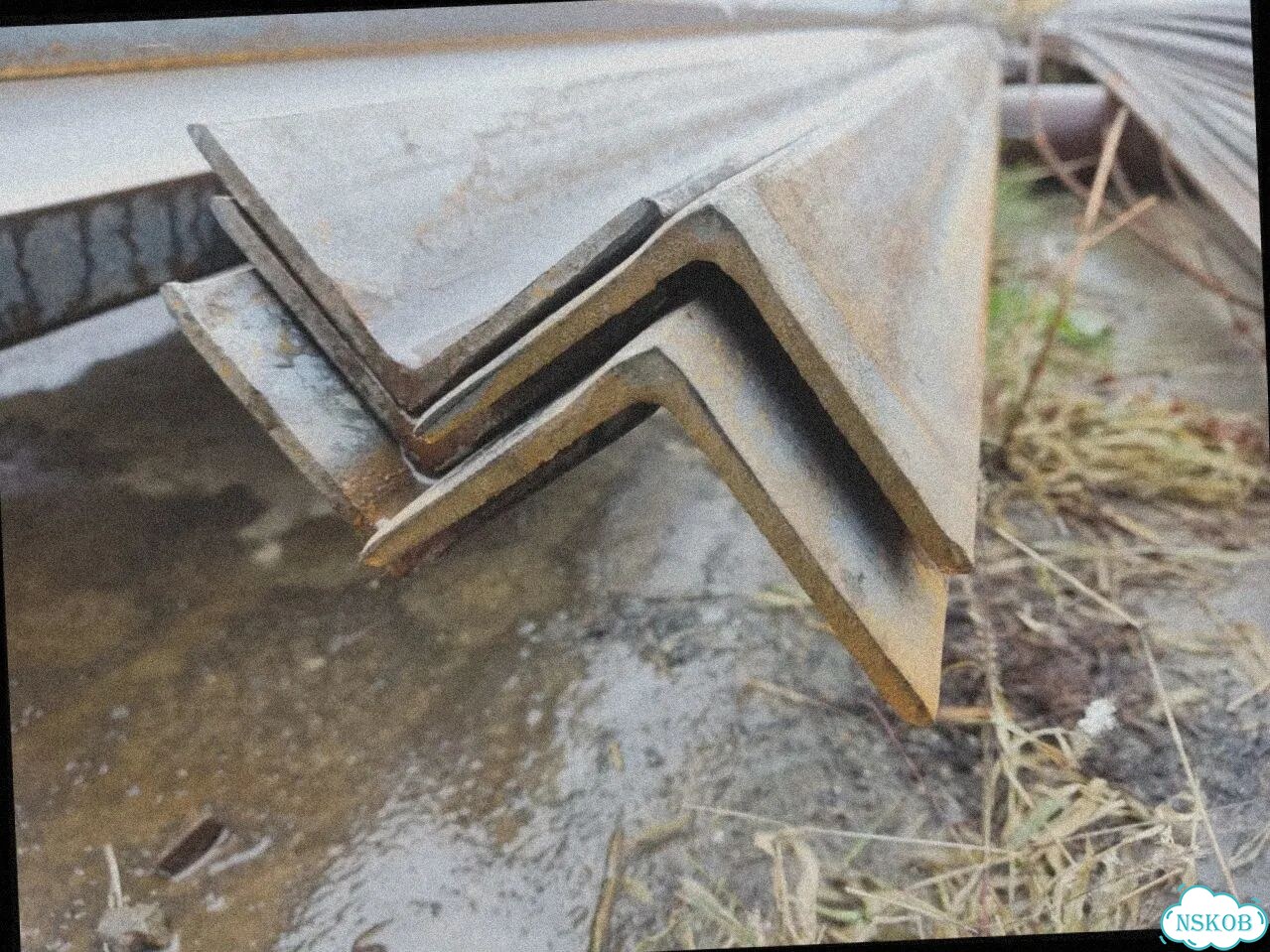 Уголок металлический 63*63 фото 1