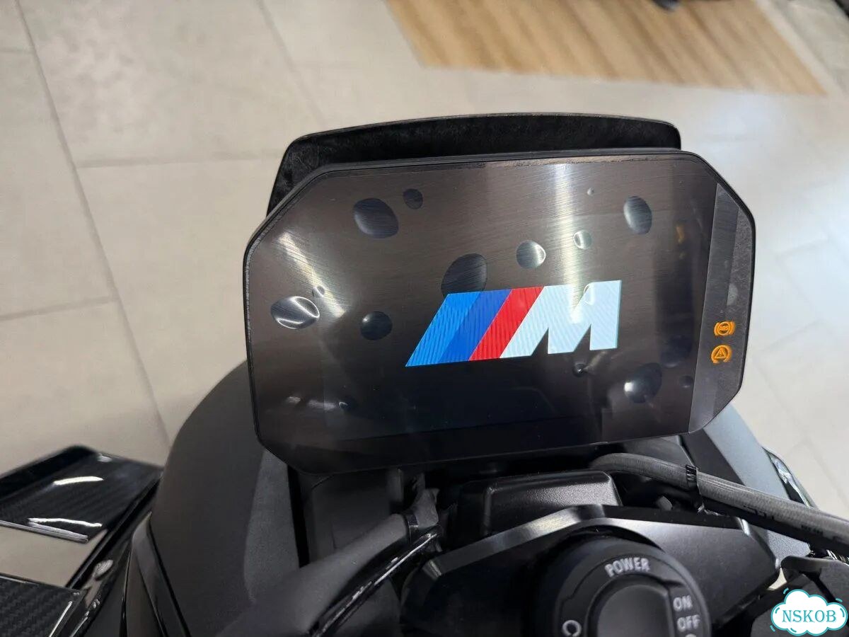BMW M 1000 R, 2026 фото 3