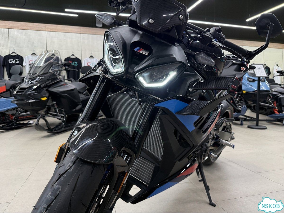 BMW M 1000 R, 2026 фото 8