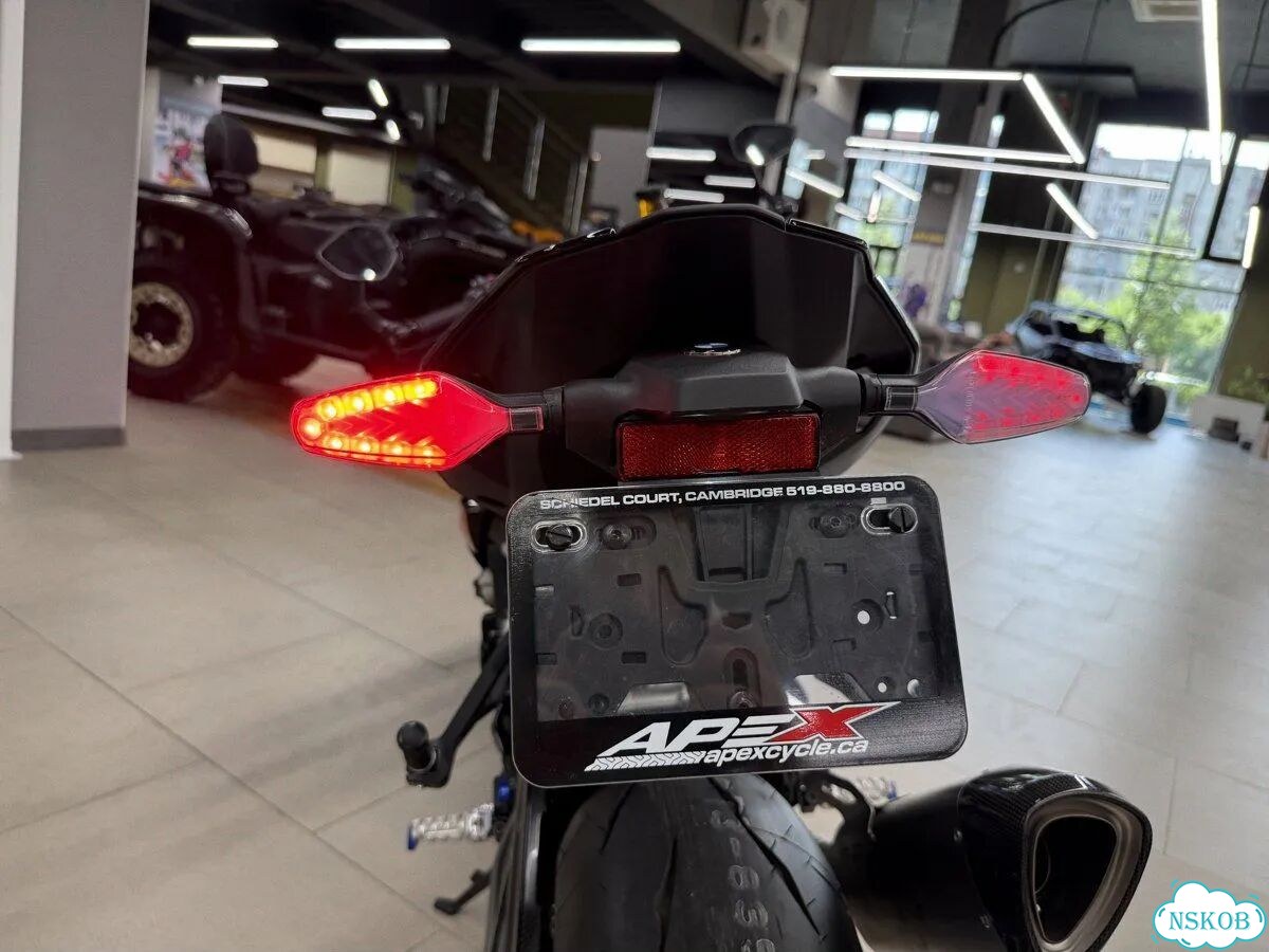 BMW M 1000 R, 2026 фото 9