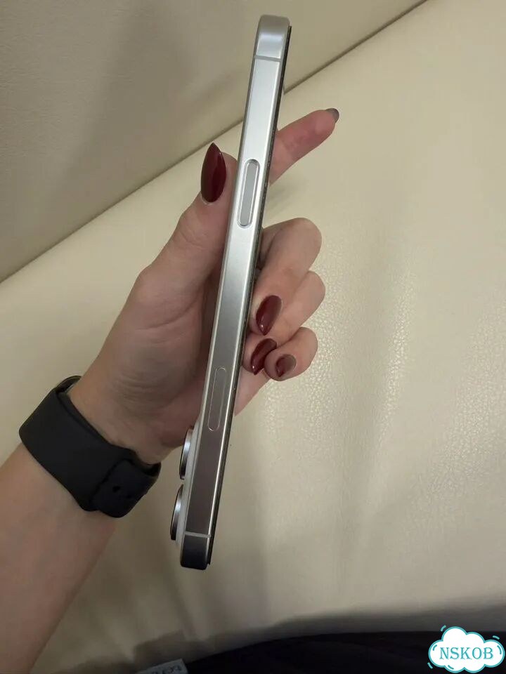 iPhone 16 Pro Max, 256 ГБ, SIM + eSIM фото 2