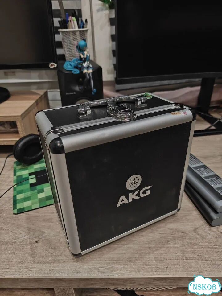 Конденсаторный микрофон AKG P220 фото 3