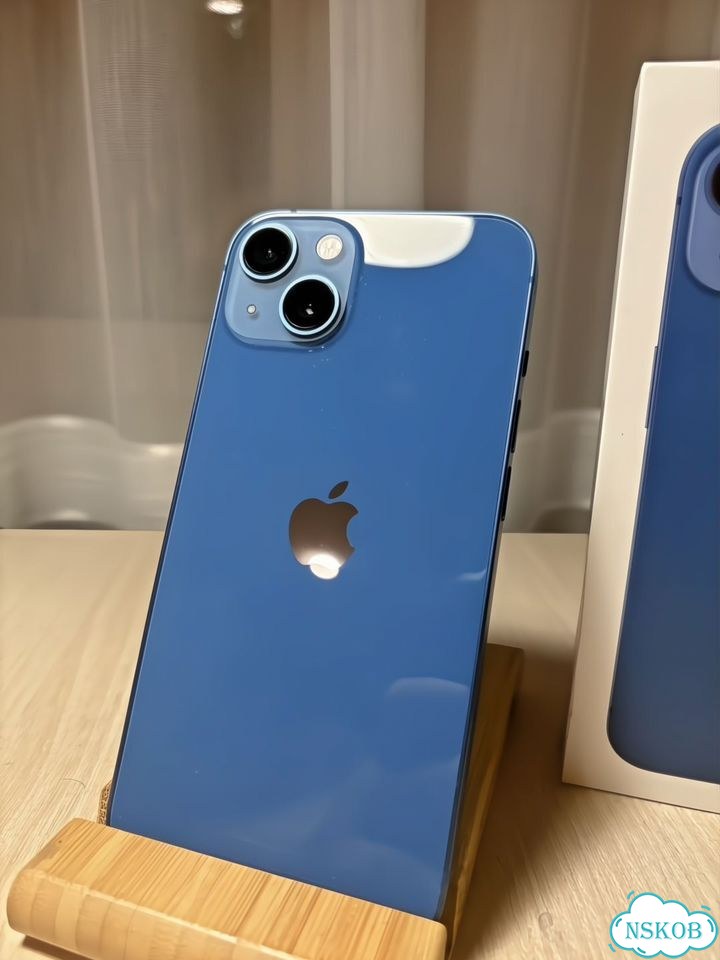 iPhone 13, 128 ГБ, SIM + eSIM фото 5