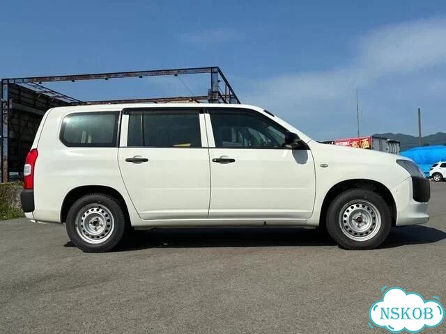Toyota Probox 1.5 CVT, 2021, 81 800 км фото 6
