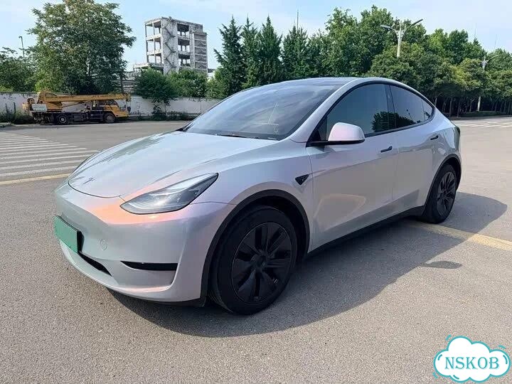 Tesla Model Y AT, 2024, 40 000 км фото 3