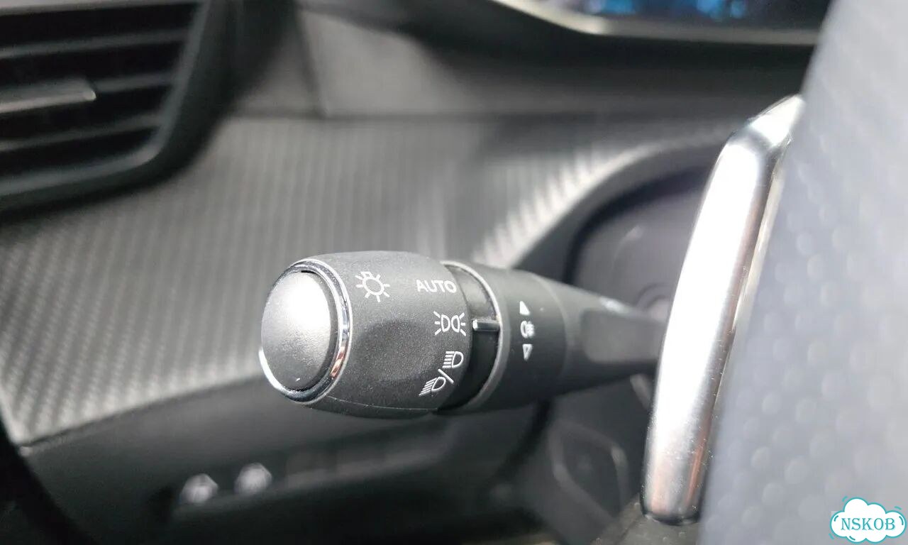 Peugeot 2008 1.5 AT, 2023, 31 000 км фото 24