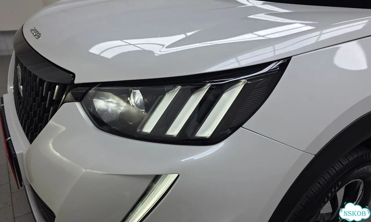 Peugeot 2008 1.5 AT, 2023, 31 000 км фото 3