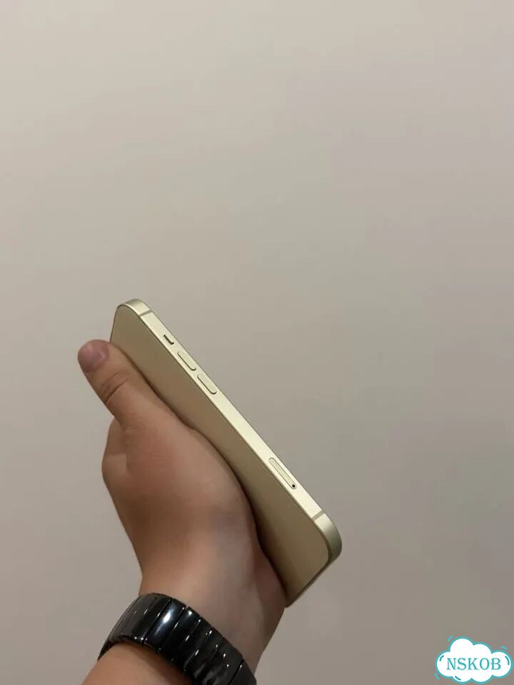 iPhone 15, 128 ГБ, SIM + eSIM фото 3