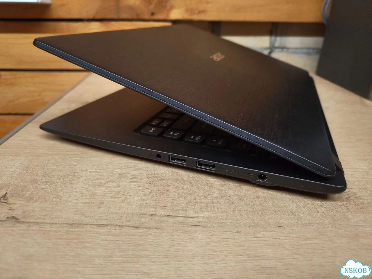 Acer Aspire 1 A114-31 (Celeron N3350) фото 5